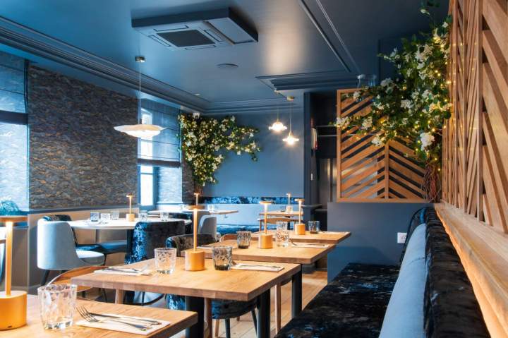 Artisan peintre Quimper